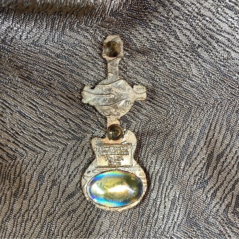 HARD ROCK CAFE' Guitar Souvenir Miniature Pin Travel Memorabilia Collectible​